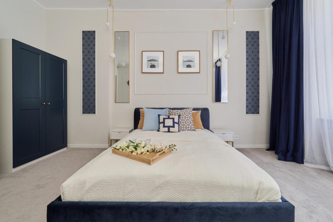 Elegant Swiety Marcin By Renters Apartment