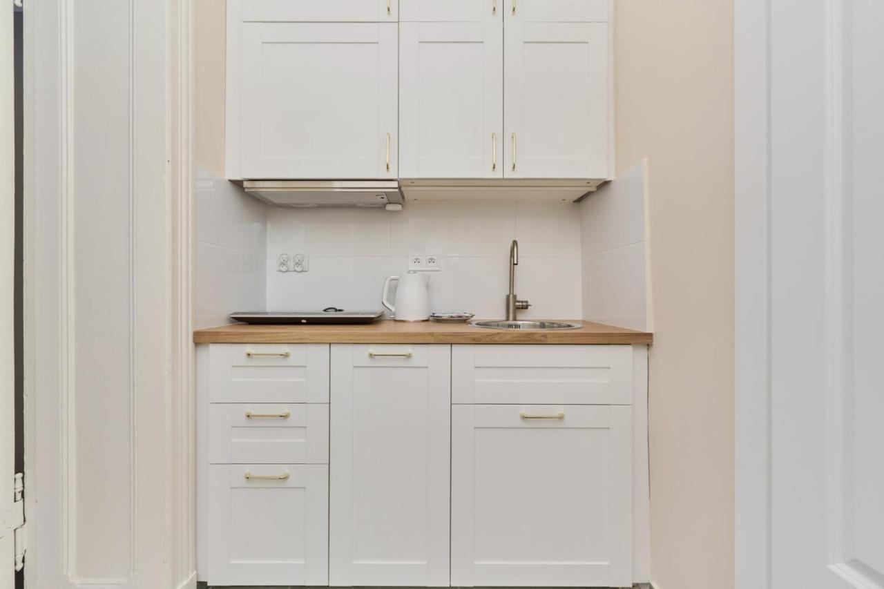 Elegant Swiety Marcin By Renters