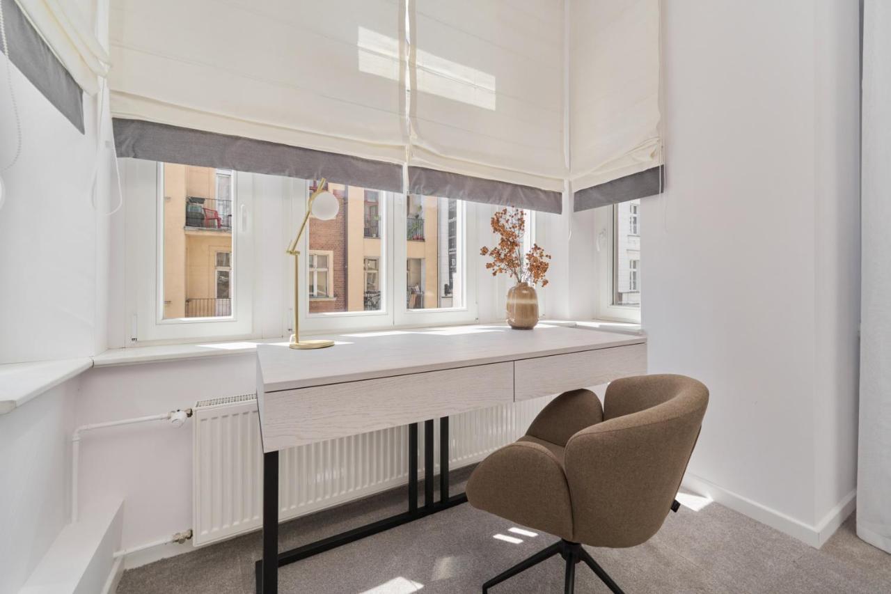 Elegant Swiety Marcin By Renters *