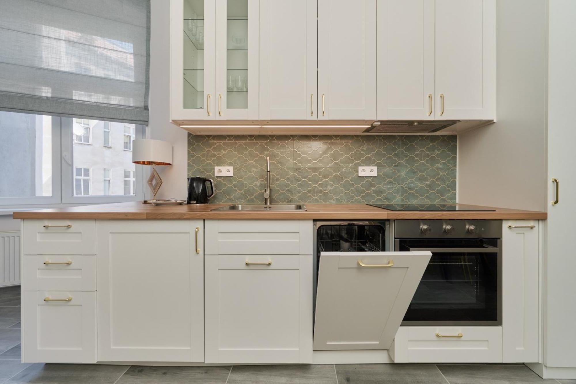 Elegant Swiety Marcin By Renters